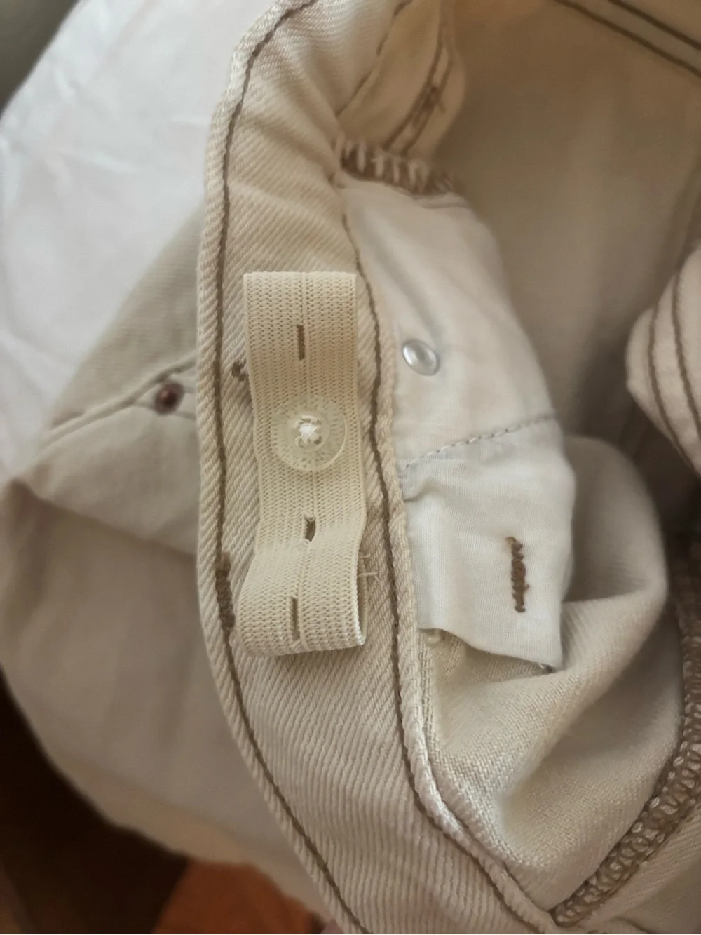 Old Navy baggy knee length shorts